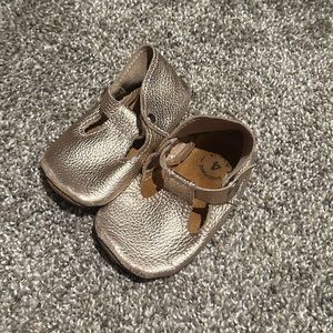 Mon Petit | T Strap | Gold | Size 4